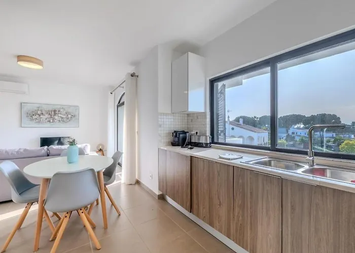 Portucale ! Vilamoura Design Pool & Terrace