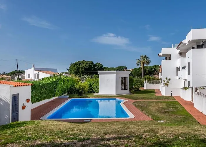Portucale ! Vilamoura Design Pool & Terrace Lägenhet *